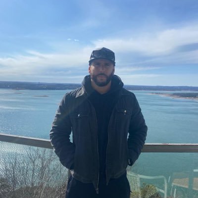 rafa_0814's profile picture. Entrepreneur and supply chain management & logistics expert.