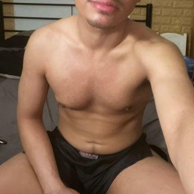 🇸🇬 30/173/64/mly/⬆️ 👀 for fun. I love BIG asses and I cannot lie 👅💦🍑 I cant host