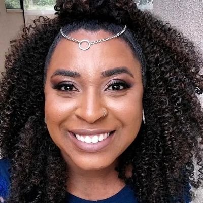 tatacarolla's profile picture. Livre, era o que ela mais queria ser 🦋