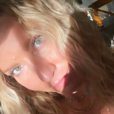 blesse1105's profile picture. Please don’t screw up my kids future with your ignorance. Always follow the money.