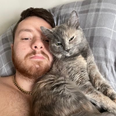 eyezikGray's profile picture. Must return to Monke