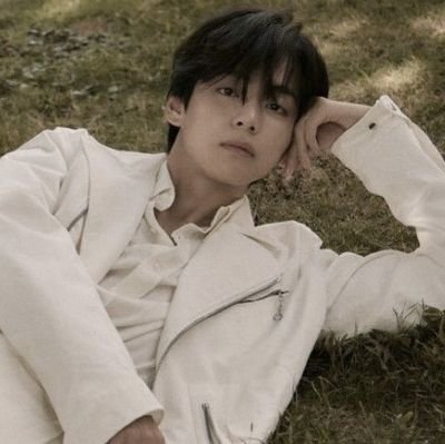 vntnph's profile picture. my heart is near.