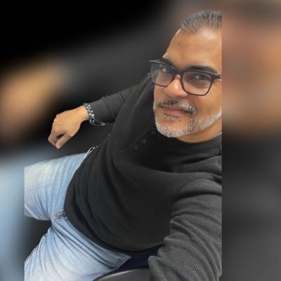 Entrepreneur, Family Man, MTB 🚵🏼Fishing 🎣, Reader 📖, Movie Fan🍿, Healthy Lifestyle, Exercise 🏋🏽♀️