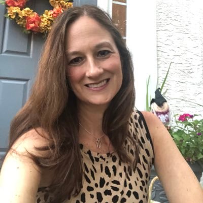 #PB Writer, #12x12PB, #SCBWI, elementary school counselor, lover of 🎵 theater/🍁nature/🐿️animals