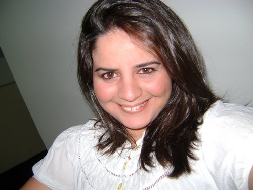 AnnaClaudiaAL's profile picture. Formada em Jornalismo, editora do Portal CadaMinuto, noiva do Rodrigo Rocha, Flamenguista e Corinthiana.