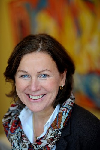 Senior Coach/ Loopbaanprof CMI-C/ Enneagram-teacher/ Trainer/ Moeder/ Echtgenote/Vriendin/ Zelfkennis/ Zingeving/ Non-dualisme/ Divine-9/ @AdFontesTwente