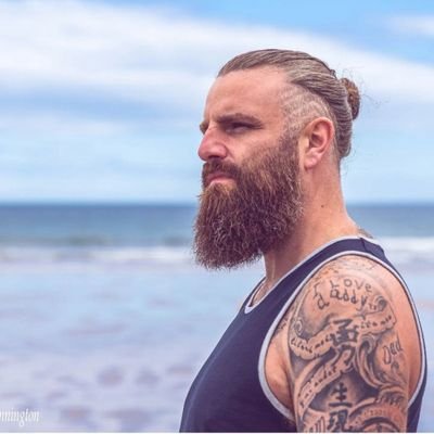 AndyJTerry's profile picture. Doting Father to 3 kids
Frontend Dev
Football & GK Coach.
Solo Travel
Occasionally Model