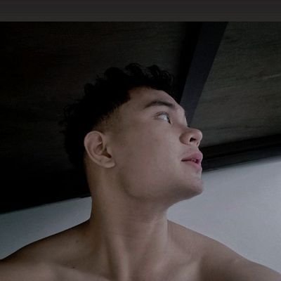 22🇵🇭 | 6'3 |