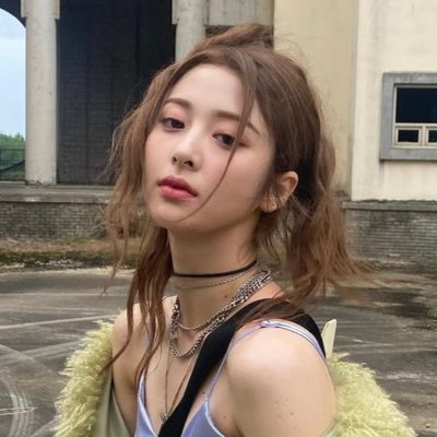 an extraordinary fangirl of #에이티즈 #르세라핌