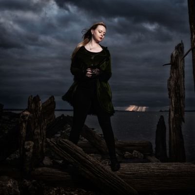 _Kyrstie's profile picture. ~ Singer ~ Nature Lover ~

 Mostly tweets about folk songs and birds @grimsbyfolkclub @tradsongtues ~ 😊