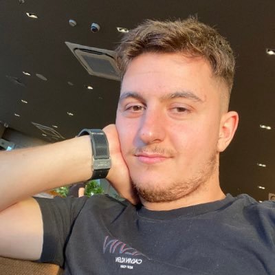 ArvasiHalil's profile picture. 