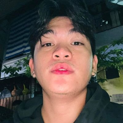 EchoFernandez8's profile picture. 