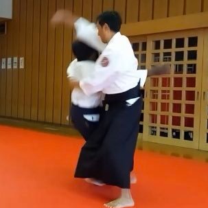 gTF0UsHpulg3VzS's profile picture. ポリスアカデミー卒業