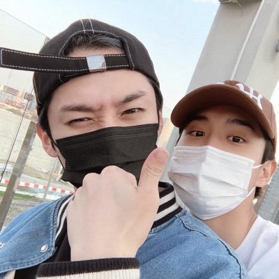 poopypoopybumm's profile picture. live laugh lee know ★ fan account