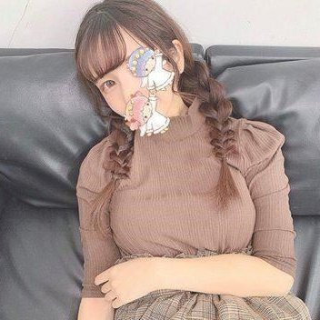 リアル控えめ/よくいいねします おっぱい