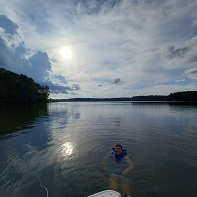 dlschifty's profile picture. 