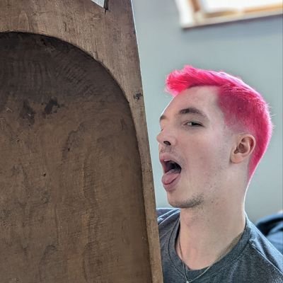 svinomet's profile picture. Please don't stop the music