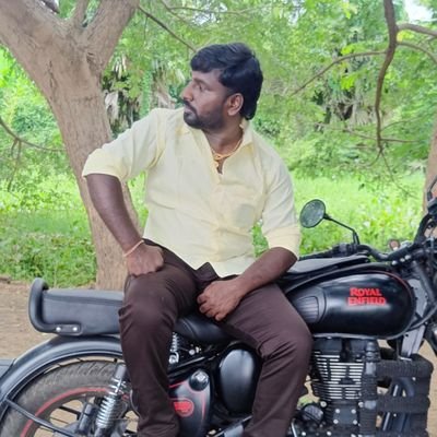 *♔︎எனக்கு🚶🏻‍♂️பின்னாடி பேசுறவன்🗣️*
*எனக்கு ரொம்ப💯பிடிக்கும்😼*
*ஏன்னா👉🏼அவனுக்கு🤫 முன்னாடி👆🏻போறது➪நான்.😈