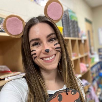 Kindergarten Teacher 👩🏻🏫🌎📚📝😍#leadthecharge