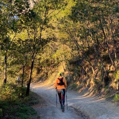 Ing civil de profesión, montañista y ciclista de pasión!
El camino de la cumbre como el de la vida, no se recorre con las piernas, sino con el corazón