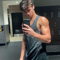 Logan (@loganjames02020) 's Twitter Profile