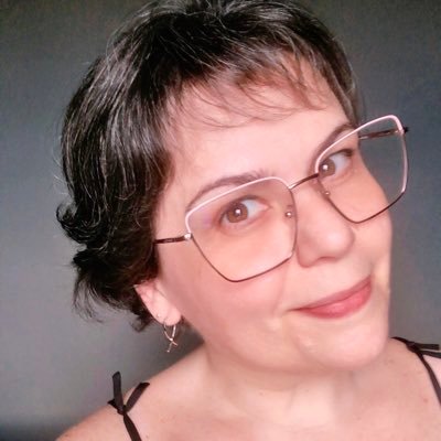 DanielaPaulinoo's profile picture. YOu kNoW EvEryThInG aBoUt Her bUt dOn'T KnOw hEr At aLL 🙃 Jornalista. Mãe do Danilo.