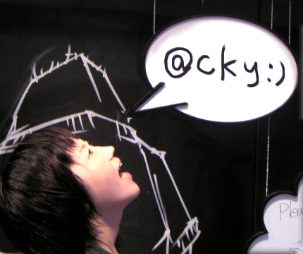 cky_acky's profile picture. @ckyです。
あっきーと読みます。
IDデザインの仕事をしています。
好物；ベーグル　
好drink：白wine。
埼玉出身。夢は吉祥寺在住。
なんか描くだか作るのだかがすきです。

よろしくおねがいします。