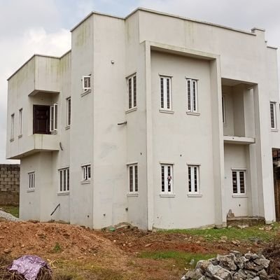 Architect
Building design and supervision
Project development and facility management