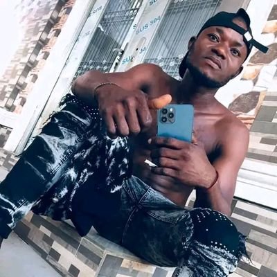 Am social, caring and loving but i dont take nonsense from anybody, My love has a limit so fuck me and ge valid,
