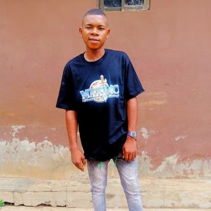 AjaoTobi4's profile picture. 