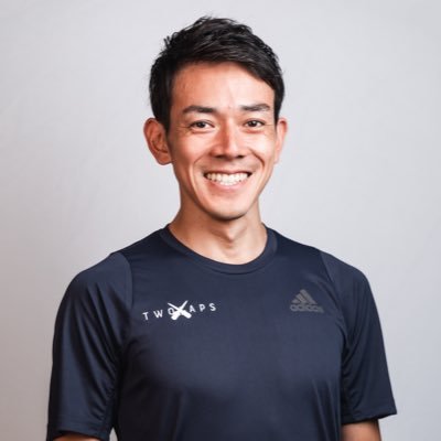 生涯現役を目指し、マスターズ世界陸上の優勝を目指している800mランナーです。 現在はTWOLAPSのキッズ事業担当者として仕事をしながら競技を続けてます。 800m PB:1.49.56 (2012) SB1.53.84(2023)