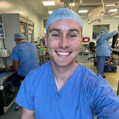 NHS Doctor | BSc Anatomy | Nerd that likes bones | Co-founder @BOMSA_UK | Supporter of equal rights and opportunities in #orthopaedics