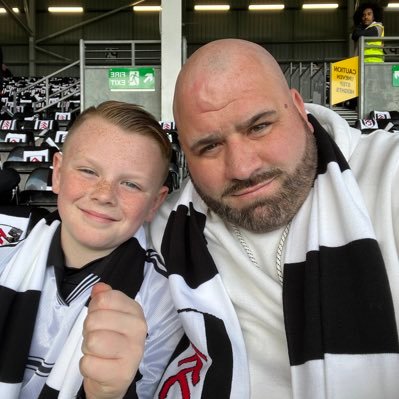 Season ticket holder 8 years now Putney p1 life long Fulham fan Dad to Archie and the fur Baby Dempsey  ⚫️⚪️⚫️⚪️⚫️