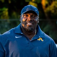 Coach Lewis(@KenyatisS) 's Twitter Profile Photo