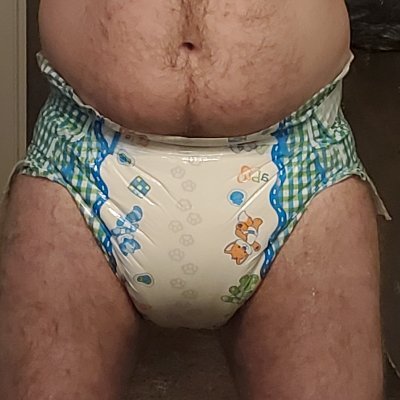 18+ | just a gay abdl who posts sometimes.
Help me stay padded!