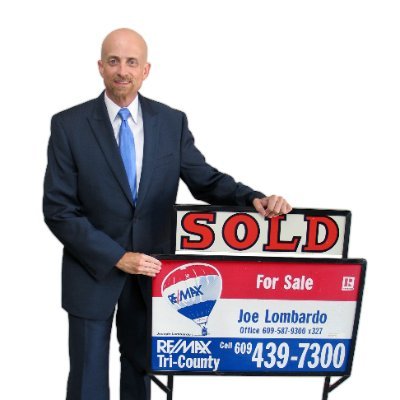 Selling Real Estate Full Time For Over 35 Years.