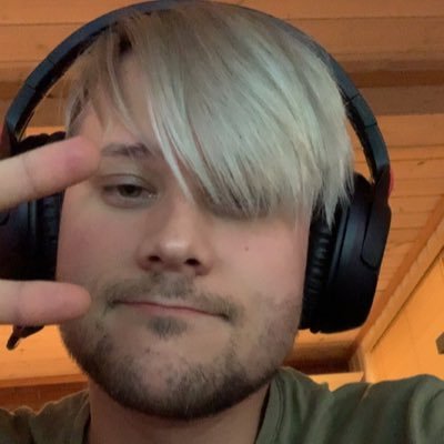 🇳🇴 🇫🇮 Good vibes or good bye! Student & Streamer ⚜️Check out my YT aswell https://t.co/2Dvl7SLadM ⚜️