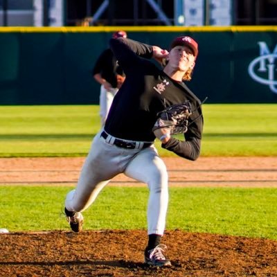 chocolate milk enthusiast | @CMUmavsbaseball