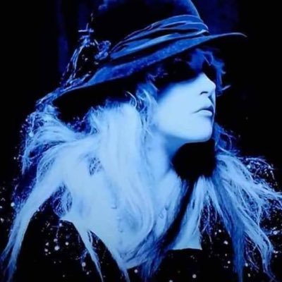 Disabled withM.S. Stevie Nicks #BIDENHARRIS #BlueCrew #StandWithUkraine “Imagine all the people living life in peace” @NancySinatra @PamGrier @GlennKirschner2