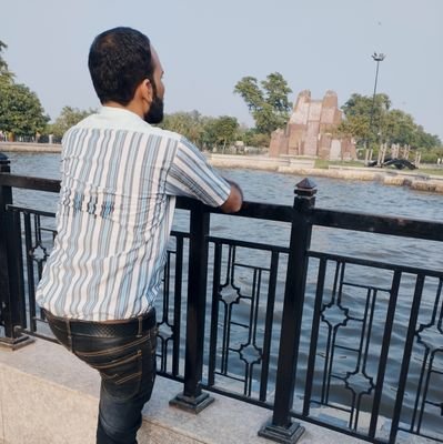 MohsinAli949's profile picture. 