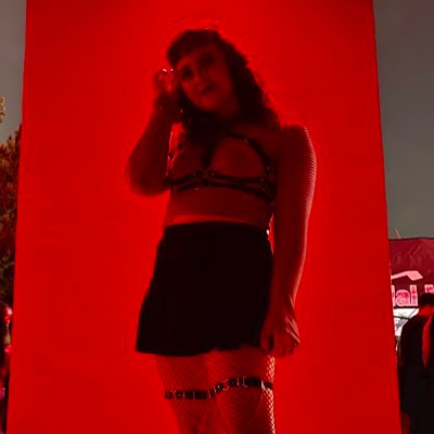 26♑️ Filmmaker🎥 she/her || tweets do not reflect my employers || 🌻🌈☀️🤍🎀❌