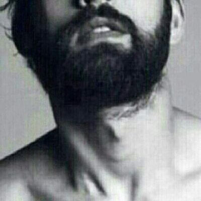 وَ هل ليِ بِـ منفّى يُلملِم بعَضي المُتناثِر فَـ يستكّن بِـ نبضَي وَ يُنصِت لِـ تمتمَاتِي المُمزقه .