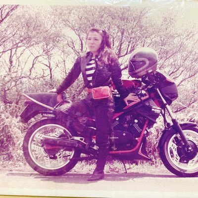 現在70歳の元祖バイク女子のお袋から産まれたYouTubeチャンネルSWAD（スワッド）のMASAです。バイク、釣り、登山、オフロード、料理などについて発信しております。愛車はNV350バイクはセロー225の他にGPZ750Rも所有しております！是非チャンネル登録も宜しくお願い致します！#元祖バイク女子