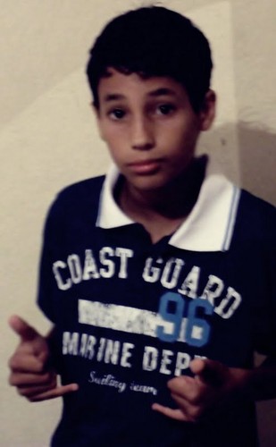 Mais conhecido como Theus , sou estudante ,gosto de joga fut, andar de bicicleta,joga video game ,e é isso ai .. o resto não interessa ;]