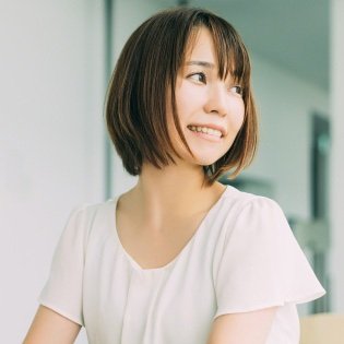 元粉吹き肌女子 / 汗、髪にとても敏感 / あなたの乾燥肌をモチモチ肌へ導く人 / 化粧品検定2級 / 可愛くなりたい人はDM📩