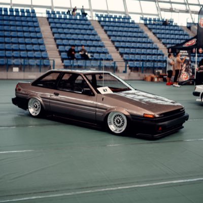 cobhc524's profile picture. 丁寧なインターネット生活。存在しません。