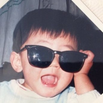 Eiichi0614's profile picture. 元グローバル・ビジネスを教えるゴリラ🦍最後は体力。その前は某財団職員（開発コンサル）。専門はグローバル・マーケティング。主な関心は開発途上国市場におけるマーケティングとBOPビジネス。「厳しくなければ優しくない」は師匠の受け売り。7yrs長女，2yrs次女の父。