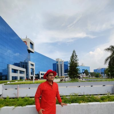 DwivediNitil's profile picture. Data Engineer/Consultant At Redhat, Investor