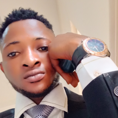 eche_thomas's profile picture. Doctor Dapper