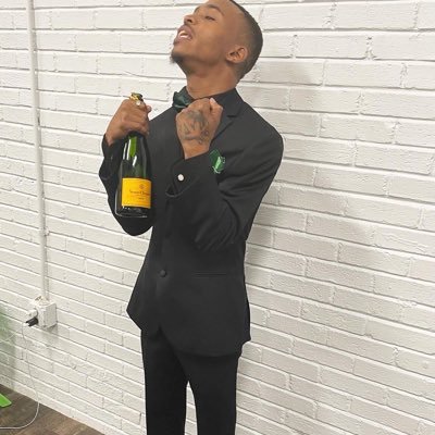 Celebrate every win, cause it ain’t hard to lose 🍾